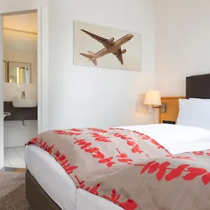 Frankfurt Airport - By Ihg Germany